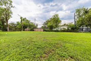 9529 Fairland Dr, Houston, TX 77051 - Photo 13