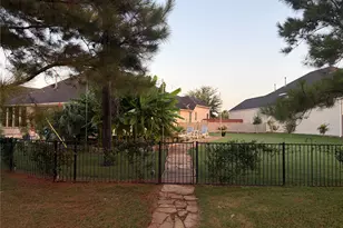3430 Dover Valley Dr, Houston, TX 77059 - Photo 45