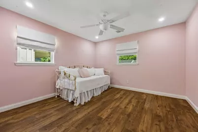 5926 Kuldell Drive, Houston, TX 77074 - Photo 19