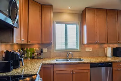 9747 N County Road 393, Louise, TX 77455 - Photo 11