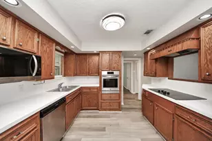 1026 16th Ave N, Texas City, TX 77590 - Photo 19