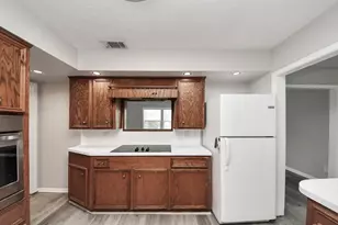 1026 16th Ave N, Texas City, TX 77590 - Photo 21