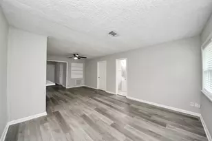 1026 16th Ave N, Texas City, TX 77590 - Photo 13