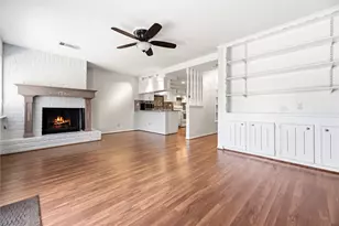 1310 Country Pl Dr, Houston, TX 77079 - Photo 9