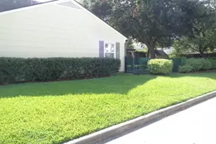 5125 Locust St, Bellaire, TX 77401 - Photo 3