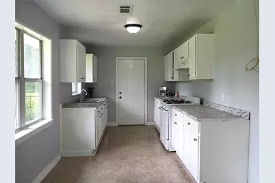 811 Loper Street, Houston, TX 77017 - Photo 7