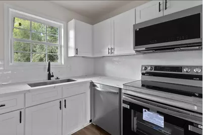 5031 Mallow Street, Houston, TX 77033 - Photo 3