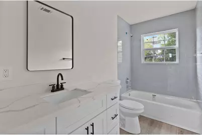 5031 Mallow Street, Houston, TX 77033 - Photo 5