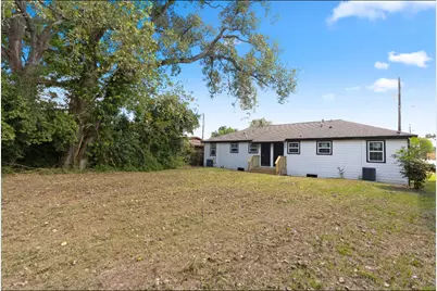 5031 Mallow Street, Houston, TX 77033 - Photo 11