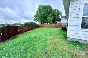 810 Brown St, Brenham, TX 77833 - Photo 33
