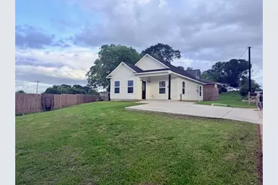 810 Brown Street, Brenham, TX 77833 - Photo 1