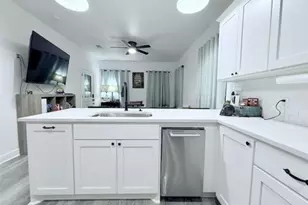 810 Brown St, Brenham, TX 77833 - Photo 13