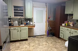 27138 S Oak Creek Dr, Splendora, TX 77372 - Photo 9
