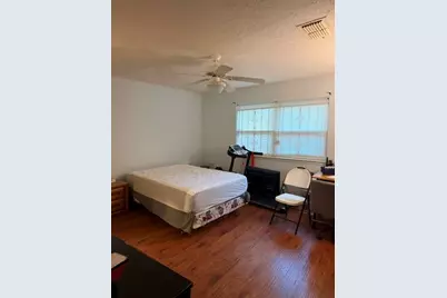 13074 Clarewood Drive, Houston, TX 77072 - Photo 9