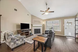 16603 Lighthouse View Dr NW, Friendswood, TX 77546 - Photo 7