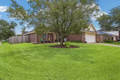16603 Lighthouse View Drive NW, Friendswood, TX 77546 - Photo 17