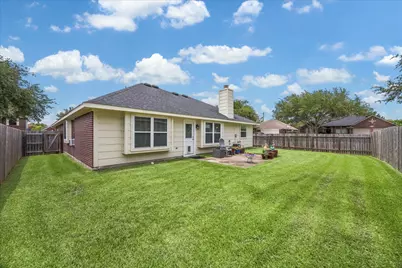 16603 Lighthouse View Drive NW, Friendswood, TX 77546 - Photo 19