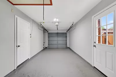 5258 Castlecreek Lane, Houston, TX 77053 - Photo 29