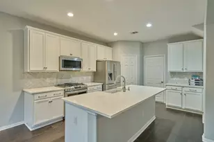 87 Benedict Canyon Loop, The Woodlands, TX 77382 - Photo 17