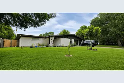1139 Mainland Drive, Texas City, TX 77590 - Photo 13