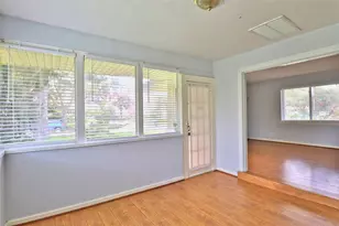 3210 Cloverdale St, Houston, TX 77025 - Photo 9