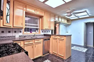 3210 Cloverdale St, Houston, TX 77025 - Photo 3