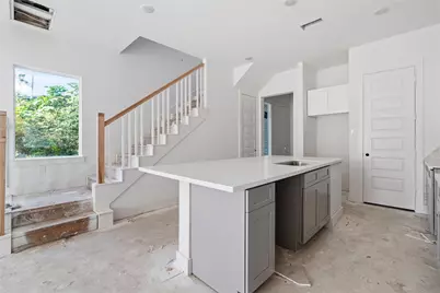 1504 Hussion St, Houston, TX 77003 - Photo 9