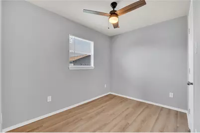 7003 Schlitz Lane #B, Hitchcock, TX 77563 - Photo 11