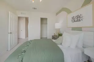 410 Kinglet Dr, Conroe, TX 77378 - Photo 15