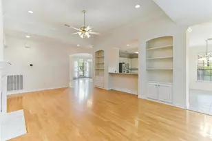 226 Moss Rose Ln, Lake Jackson, TX 77566 - Photo 5