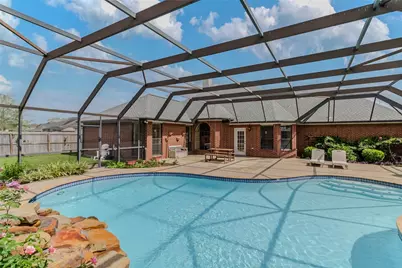 226 Moss Rose Lane, Lake Jackson, TX 77566 - Photo 3