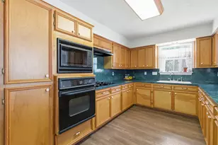 211 Shenandoah Dr, Shenandoah, TX 77381 - Photo 29