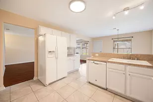 8211 Scarlet Tanager Dr, Humble, TX 77396 - Photo 5