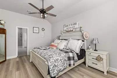 2001 Vineyard Pass, Brenham, TX 77833 - Photo 19