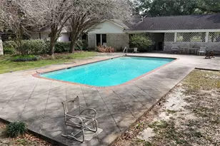 2401 Flora/Cr 422 Rd, Alvin, TX 77511 - Photo 11