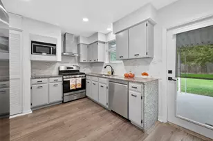 511 Bellmar Ln, Friendswood, TX 77546 - Photo 7