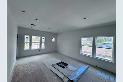 232 E 38th Street, Houston, TX 77018 - Photo 3