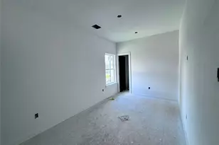 232 E 38th St, Houston, TX 77018 - Photo 5