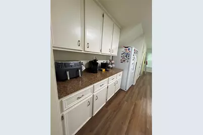 1011 10th Street, Huntsville, TX 77320 - Photo 7