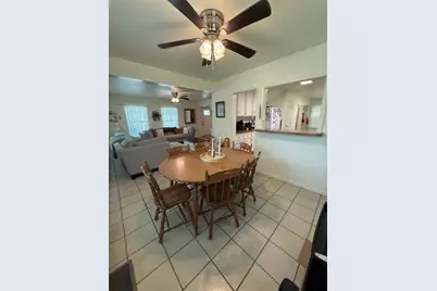 1011 10th Street, Huntsville, TX 77320 - Photo 5