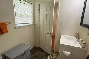1011 10th St, Huntsville, TX 77320 - Photo 29