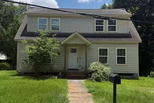 1011 10th St, Huntsville, TX 77320 - Photo 1