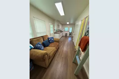 1011 10th Street, Huntsville, TX 77320 - Photo 11