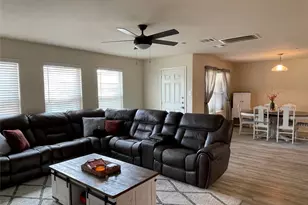 2118 Oakwood Forest Dr, Bryan, TX 77803 - Photo 19