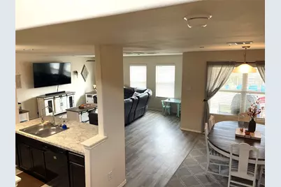 2118 Oakwood Forest Drive, Bryan, TX 77803 - Photo 7