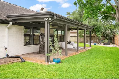 3003 Montford Court, Sugar Land, TX 77478 - Photo 19