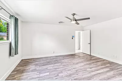 1135 Trowbridge Drive, Houston, TX 77062 - Photo 11