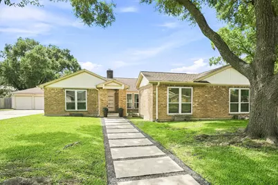 1135 Trowbridge Drive, Houston, TX 77062 - Photo 3