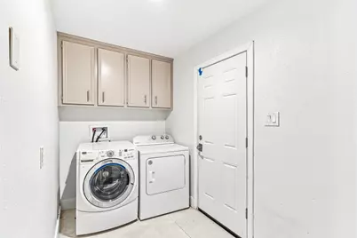 1135 Trowbridge Drive, Houston, TX 77062 - Photo 19