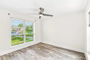 1135 Trowbridge Dr, Houston, TX 77062 - Photo 17